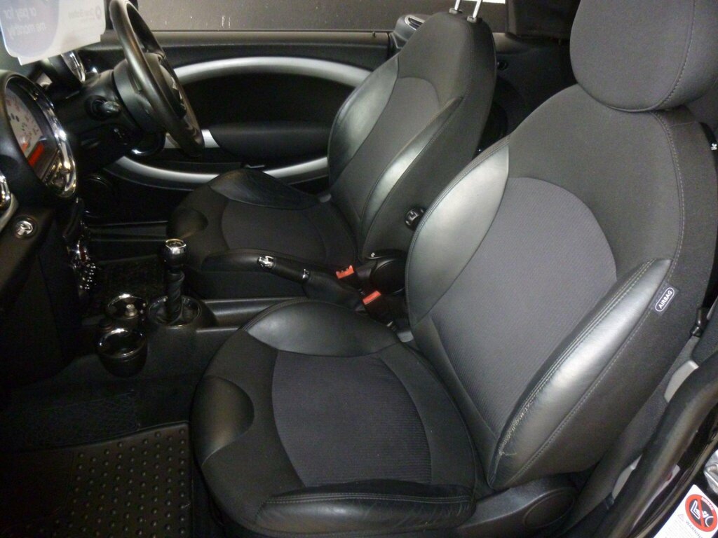 Mini Convertible 1.6 Cooper D Euro 5 Ss Black #6