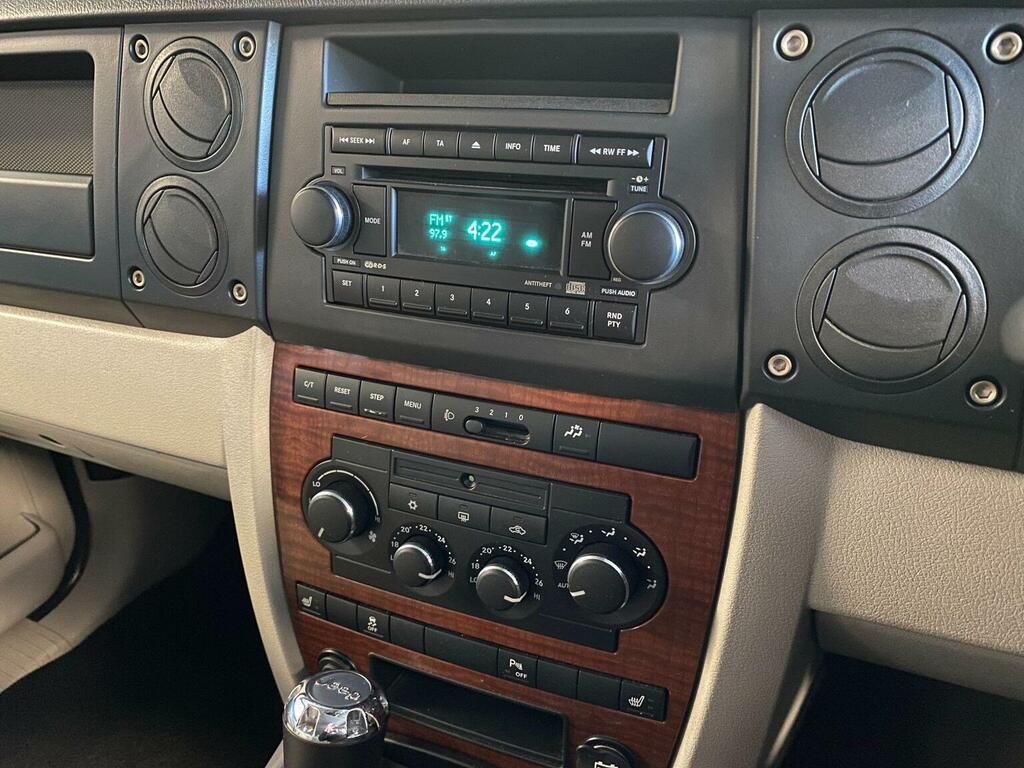 Jeep Commander 3.0 Crd V6 Limited 4X4 Silver #19