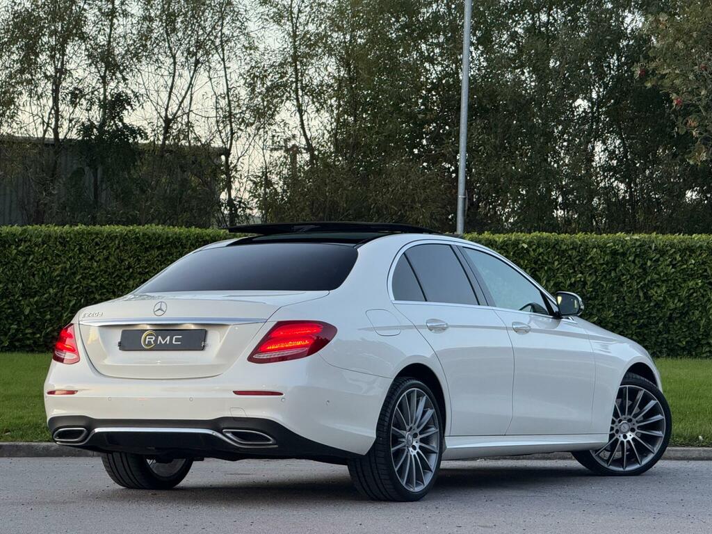 Mercedes-Benz E Class 2.0 E220d Amg Line Premium Plus G-tronic Euro 6 White #3