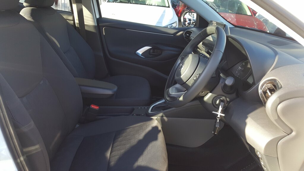 Mazda 2 2025 Mazda 2 Hybrid 1.5 Centre-line UXZ7981 White #4