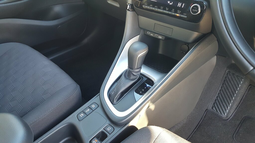 Mazda 2 2025 Mazda 2 Hybrid 1.5 Centre-line UXZ7981 White #6