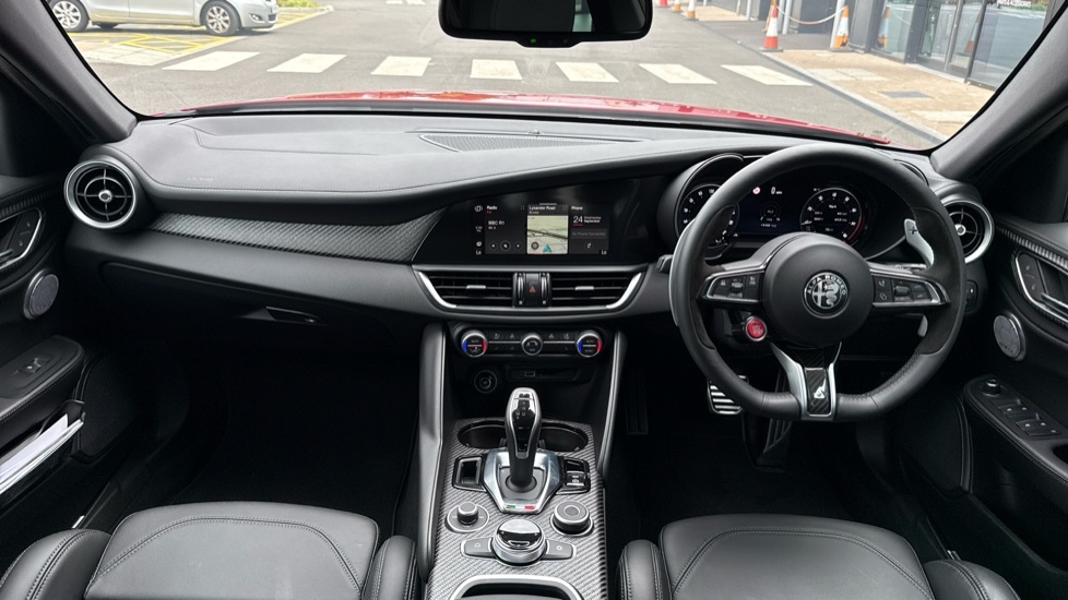 Alfa Romeo Giulia 2.9 V6 Bi-turbo Quadrifoglio Saloon Aut  #4