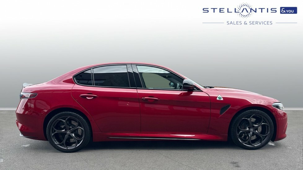 Alfa Romeo Giulia 2.9 V6 Bi-turbo Quadrifoglio Saloon Aut  #2