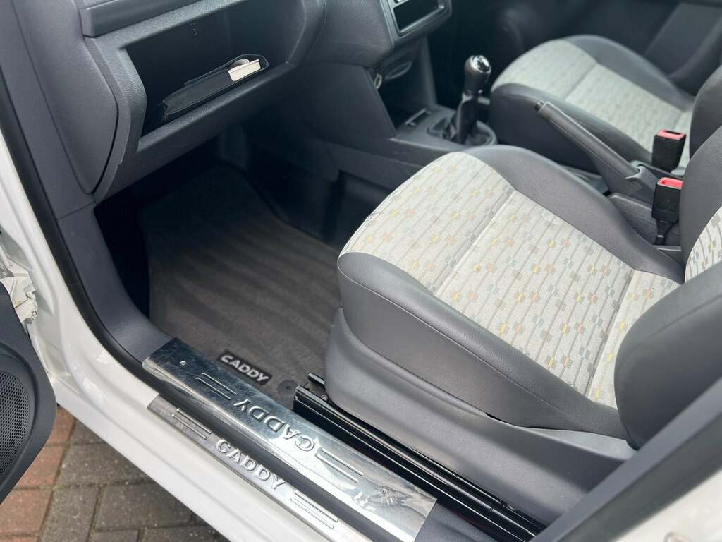 Volkswagen Caddy Camper C20 Tdi Camper White #37