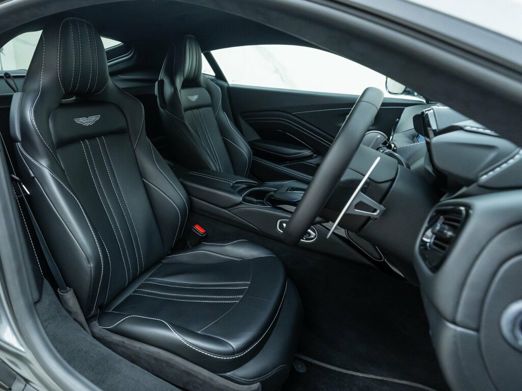 Aston Martin V8 Zf 8 Speed Silver #14