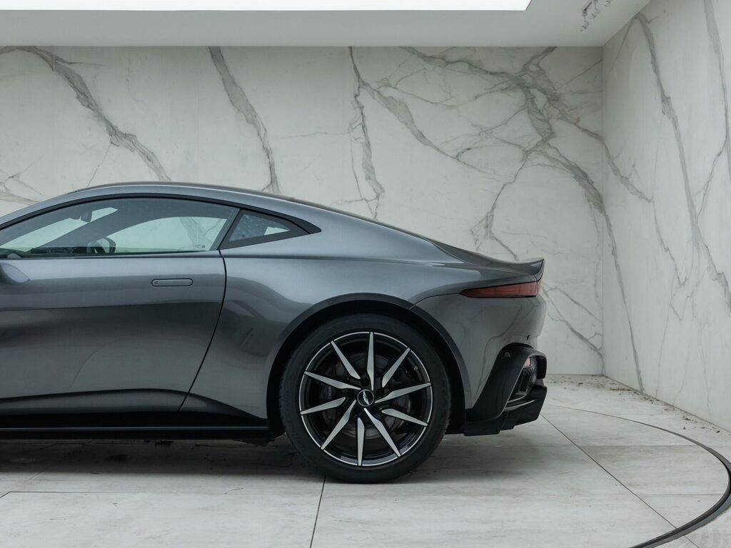 Aston Martin V8 Zf 8 Speed Silver #28