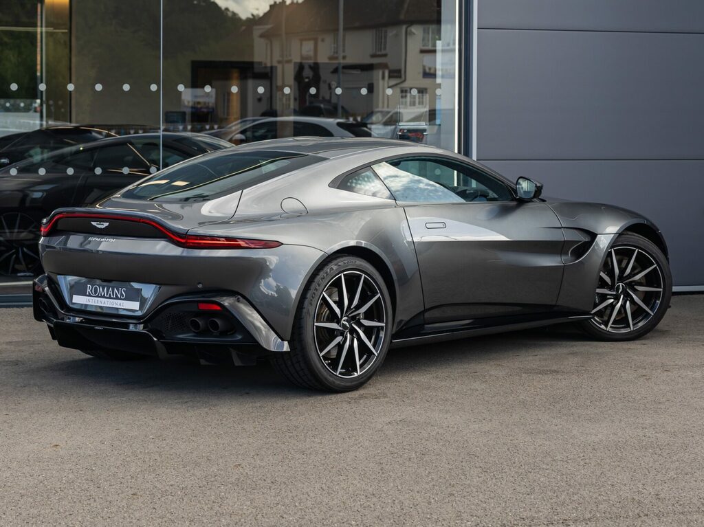 Aston Martin V8 Zf 8 Speed Silver #4
