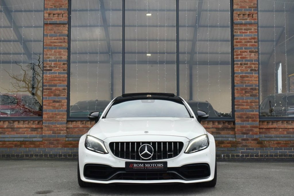 Mercedes-Benz C Class 4L Amg S YY69BJU White #4