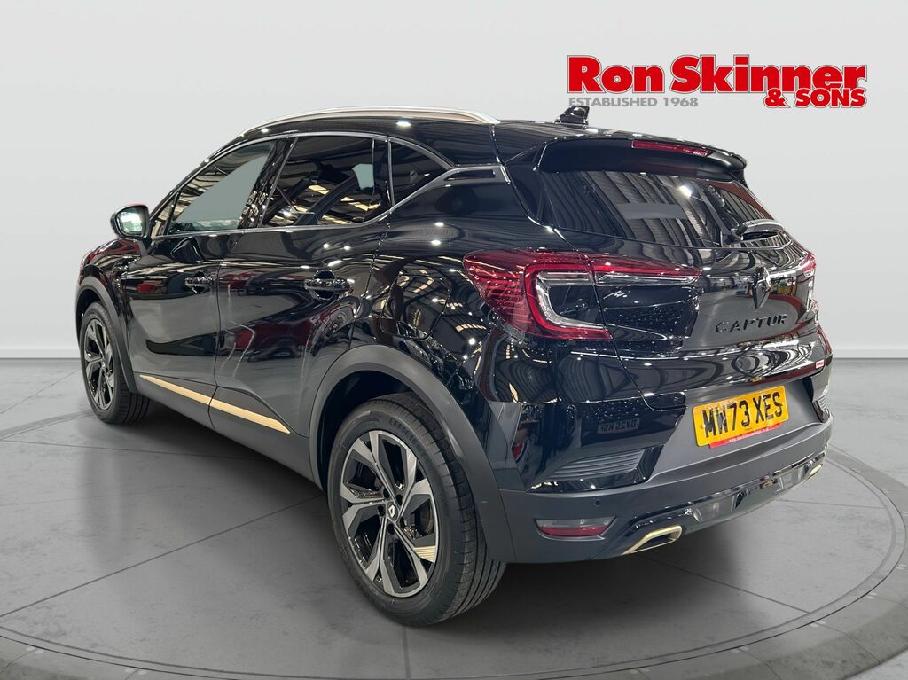 Renault Captur 1.6 E-tech 9.8Kwh E-tech Engineered Suv MW73XES Black #3