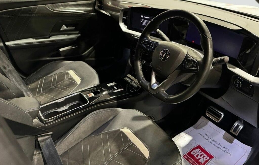 Vauxhall Mokka-e 50Kwh Ultimate Suv 136 Ps AK72GFY White #5