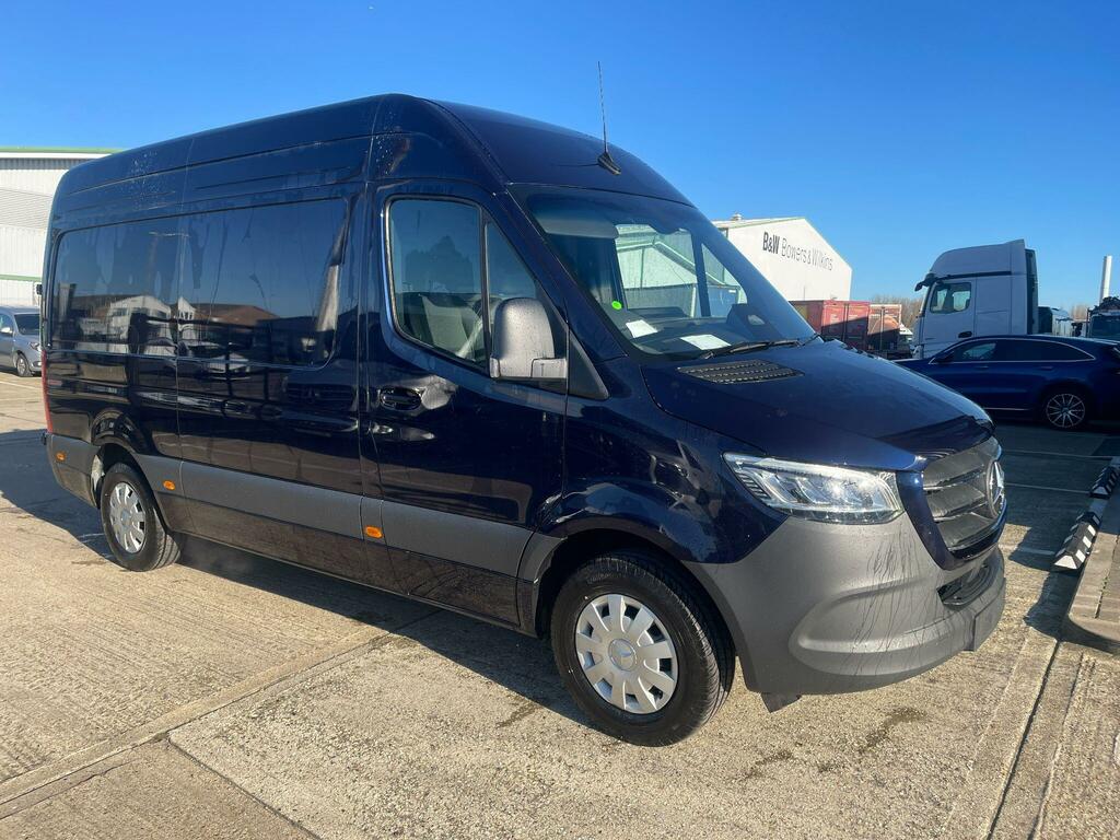 Mercedes-Benz Sprinter 2.0 315 Cdi Pro G-tronic Rwd L2 H2 Euro 6 Ss  Blue #2