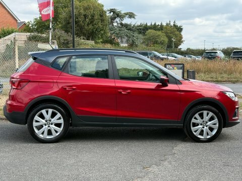 Seat Arona Tsi Se Technology Red