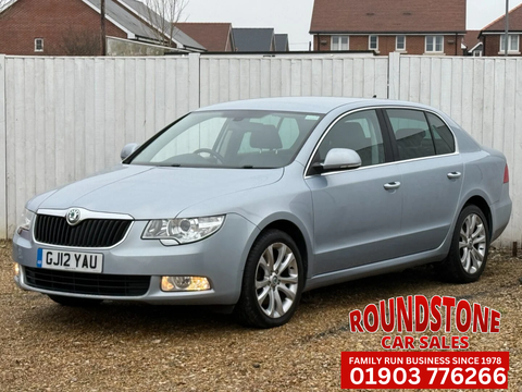 Skoda Superb Se Tsi GJ12YAU Blue #2