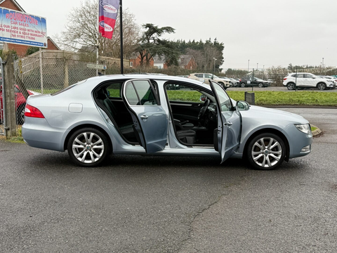 Skoda Superb Se Tsi GJ12YAU Blue #5