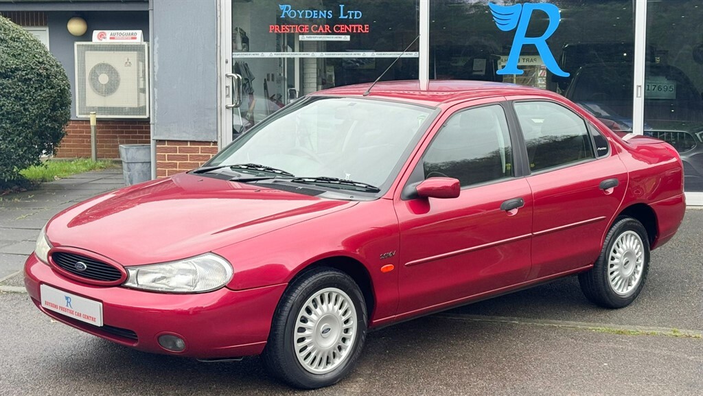 Ford Mondeo 1.8 Td Ghia Estate Red #7