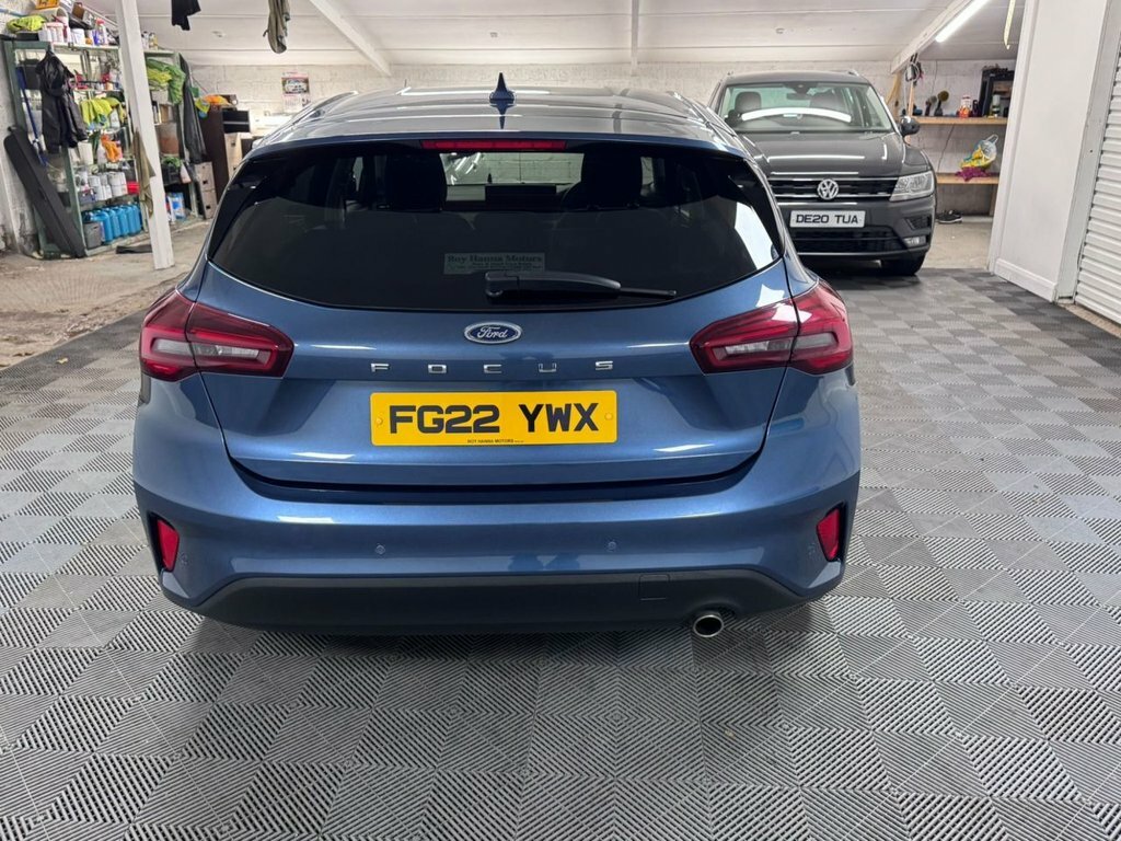 Ford Focus 1.0T Ecoboost Titanium Vignale Hatchback Petro FG22YWX Blue #6