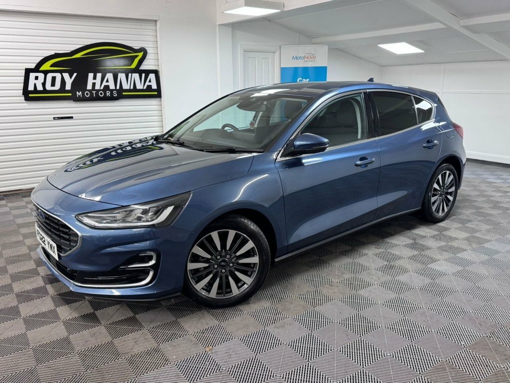 Ford Focus 1.0T Ecoboost Titanium Vignale Hatchback Petro FG22YWX Blue #2