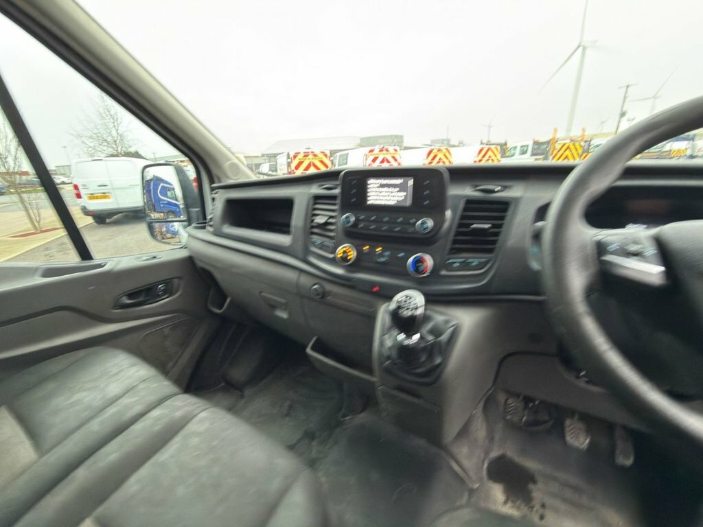 Ford Transit Custom 2L Leader YS21CNE White #5
