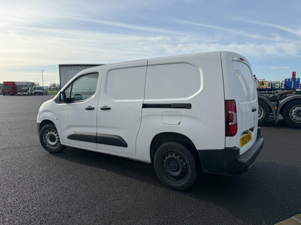 Vauxhall Combo 1.5L Dynamic DS21RWV White #2