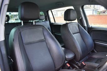 Vauxhall Zafira Tourer 1.4L Sri Nav AJ67GAO White #6