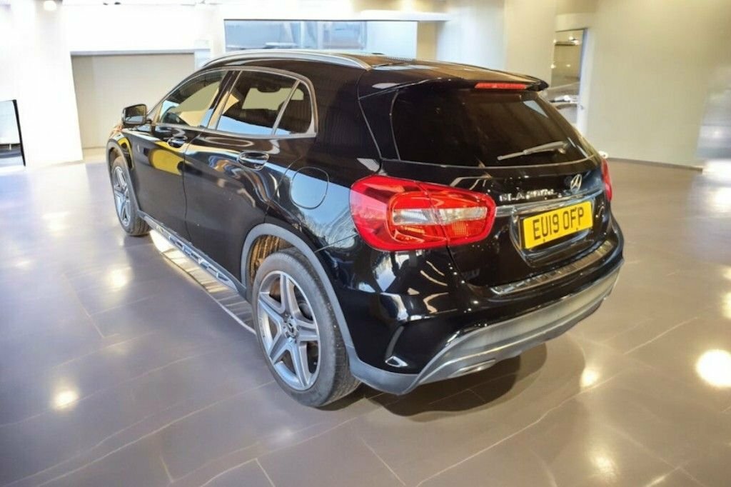 Mercedes-Benz GLA Class 2L Amg Line EU19OFP Black #6