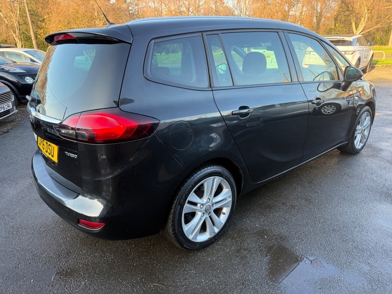 Vauxhall Zafira Sri Black #4