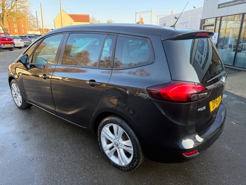 Vauxhall Zafira Sri Black #6