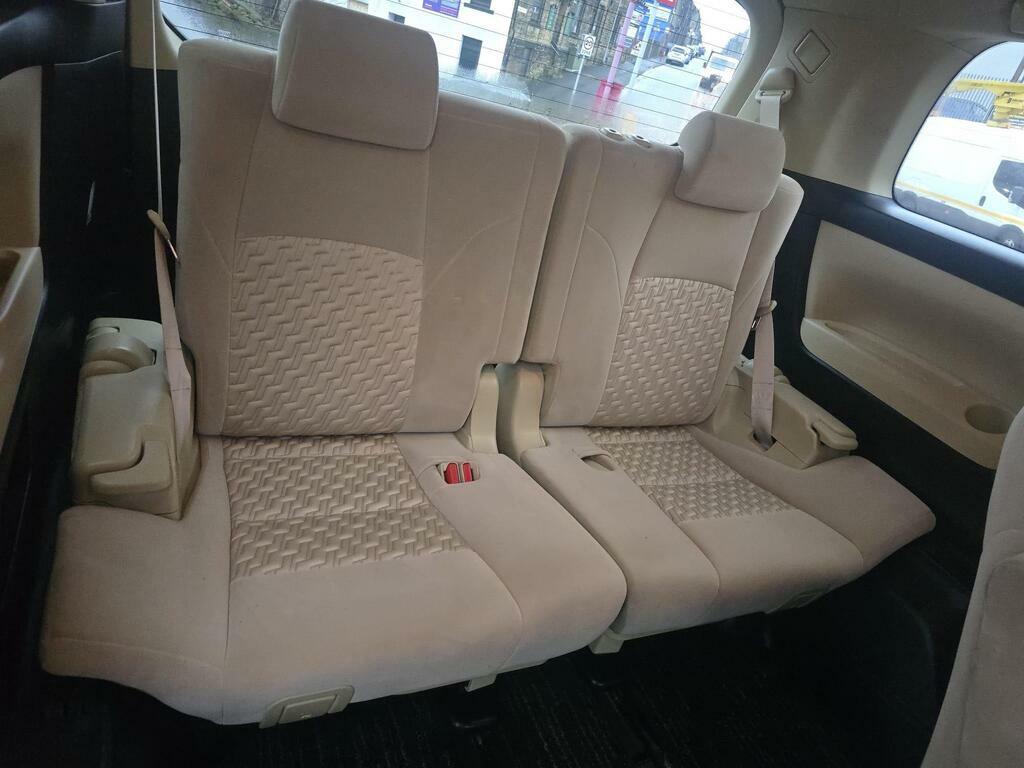 Toyota Alphard 2.5 White #5