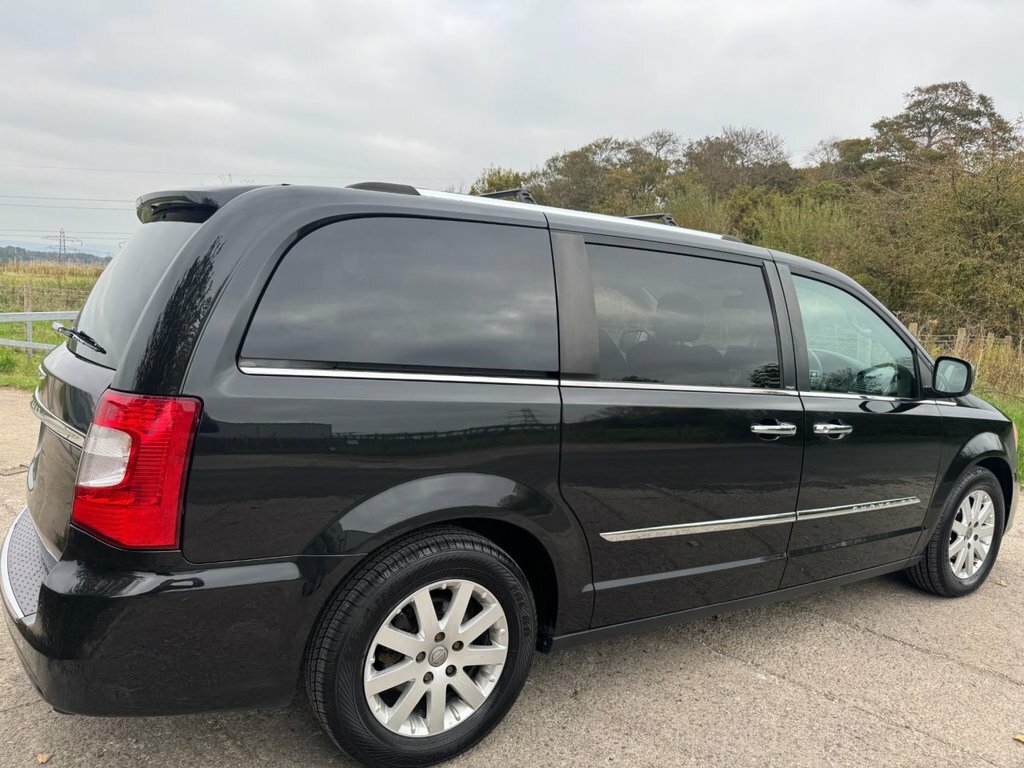 Chrysler Grand Voyager 2.7L Limited EY63GMG Black #5