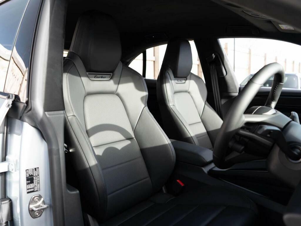 Porsche Macan Turbo  #5