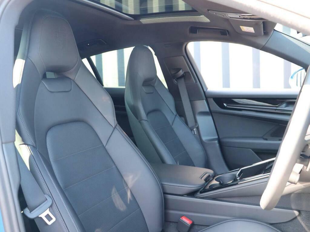 Porsche Panamera Exeter WA75YYF Blue #5