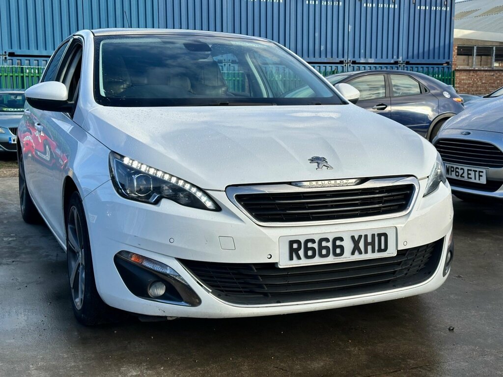 Peugeot 308 1.2 E-thp Puretech Allure Euro 6 Ss White