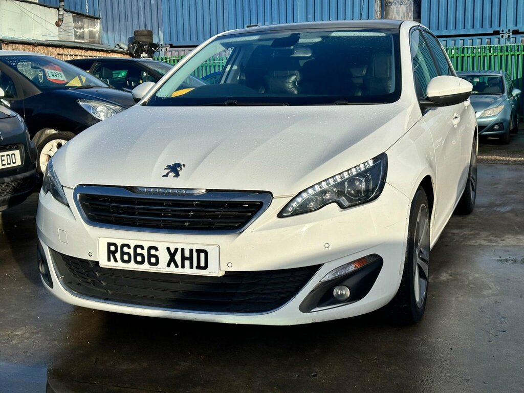 Peugeot 308 1.2 E-thp Puretech Allure Euro 6 Ss White #2
