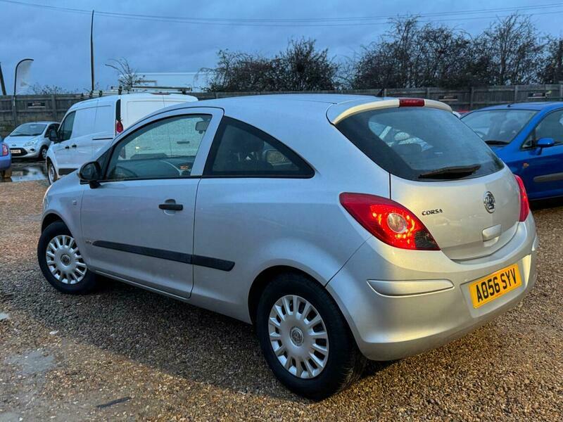 Vauxhall Corsa 1.2I 16V Life Easytronic AO56SYV Silver #2