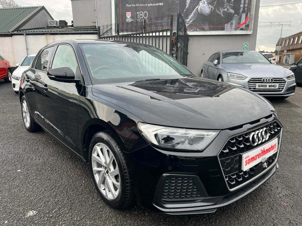 Audi A1 30 Tfsi Sport S Tronic Black