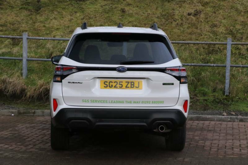 Subaru Forester 2.0I E-boxer Field Lineartronic SG25ZBJ White #4