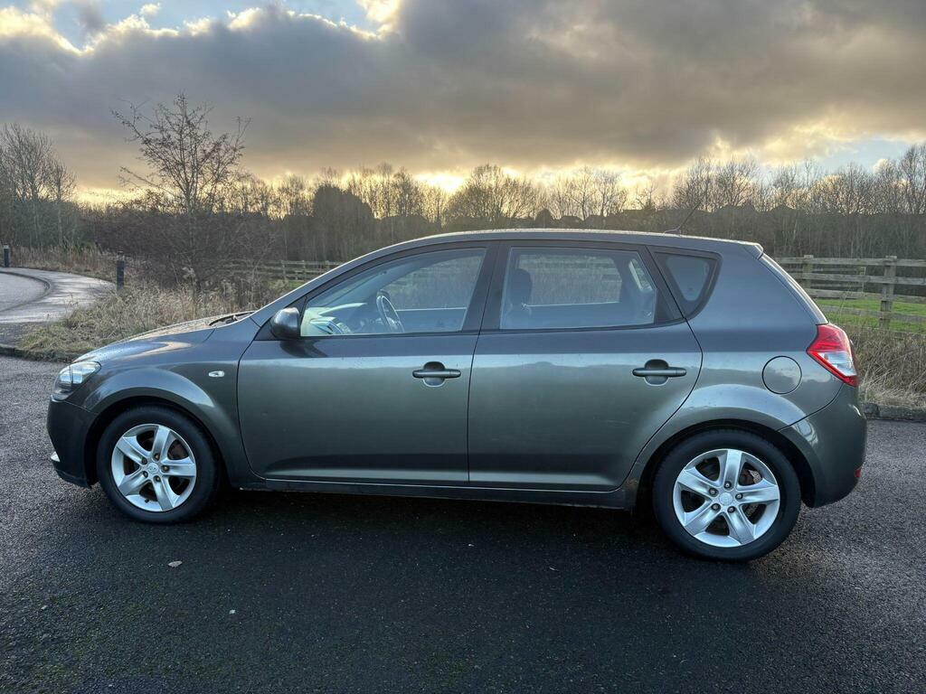 Kia Ceed 1.6 Crdi 2 Euro 5 LC12YPK Grey #4