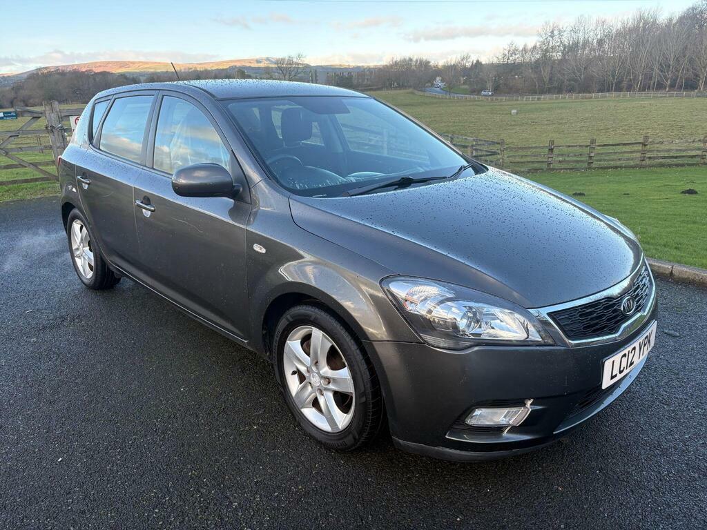 Kia Ceed 1.6 Crdi 2 Euro 5 Grey