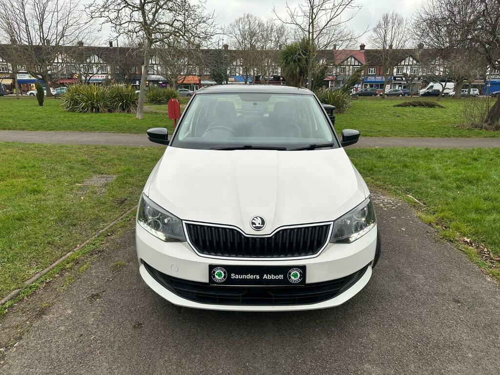 Skoda Fabia Hatchback 1.0 Colour Edition 201717 SE17TTZ White #2