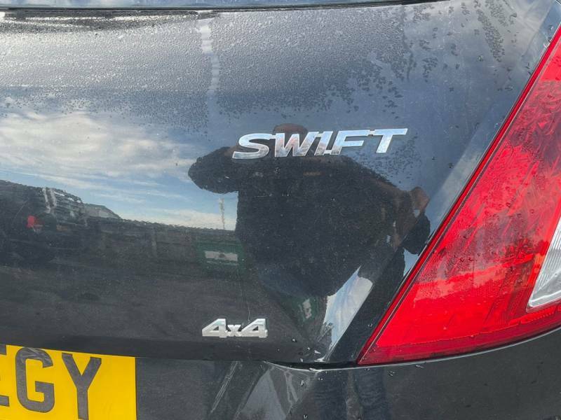 Suzuki Swift 1.2 Sz3 4X4 - 2015 65 SH65EGY Black #2