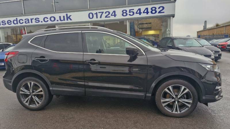 Nissan Qashqai 1.3 Dig-t N-connecta - 2019 19 VL19HWW Black #3