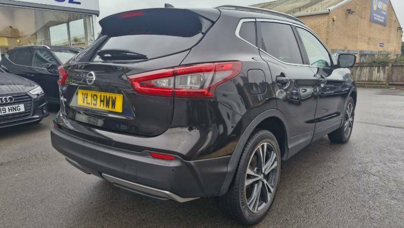 Nissan Qashqai 1.3 Dig-t N-connecta - 2019 19 VL19HWW Black #4