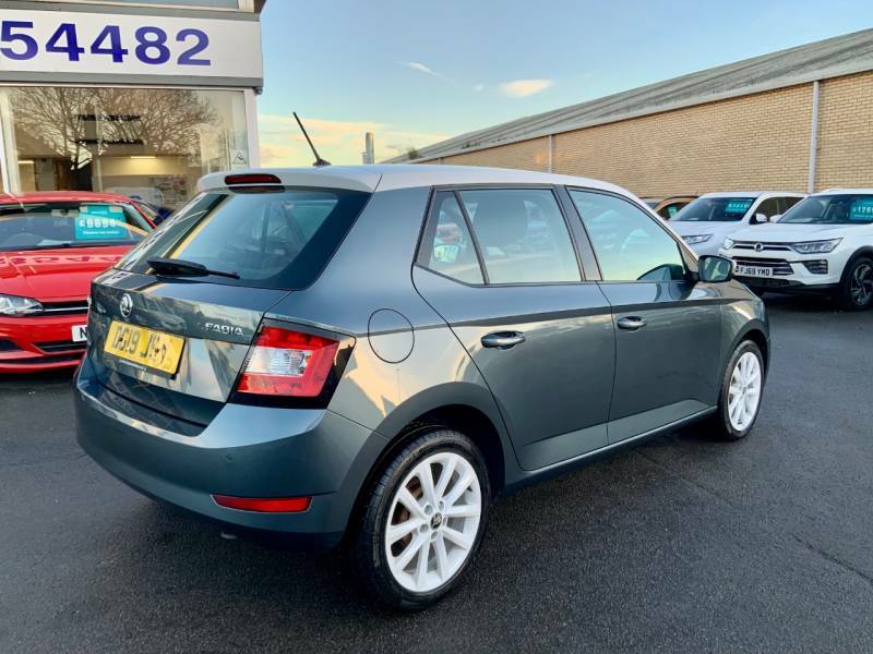 Skoda Fabia 1.0 Mpi 75 Colour Edition - 2019 19 DG19JSY Grey #4