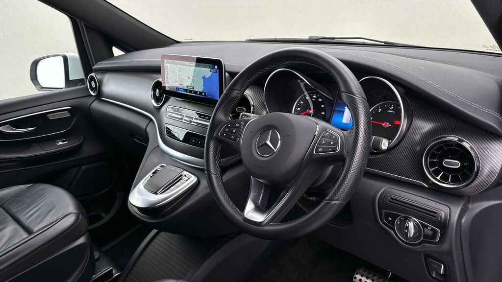 Mercedes-Benz V Class 2.0 V300d Amg Line Mpv G-tronic Euro 6 OV22VFJ White #5