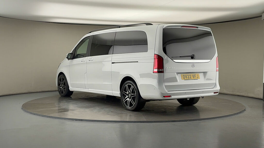 Mercedes-Benz V Class 2.0 V300d Amg Line Mpv G-tronic Euro 6 OV22VFJ White #2