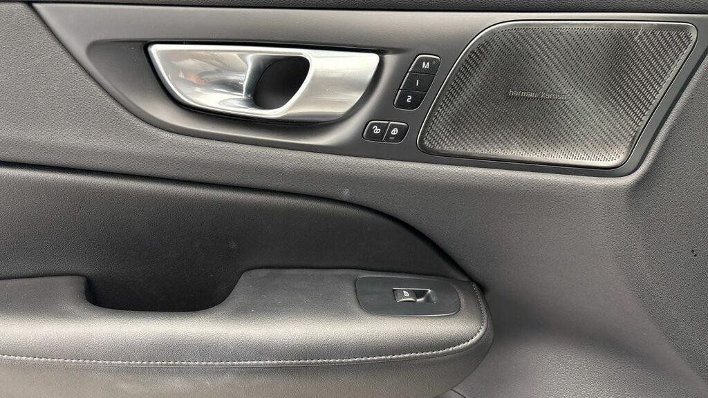 Volvo S60 Recharge T8 Plus Awd Black #19