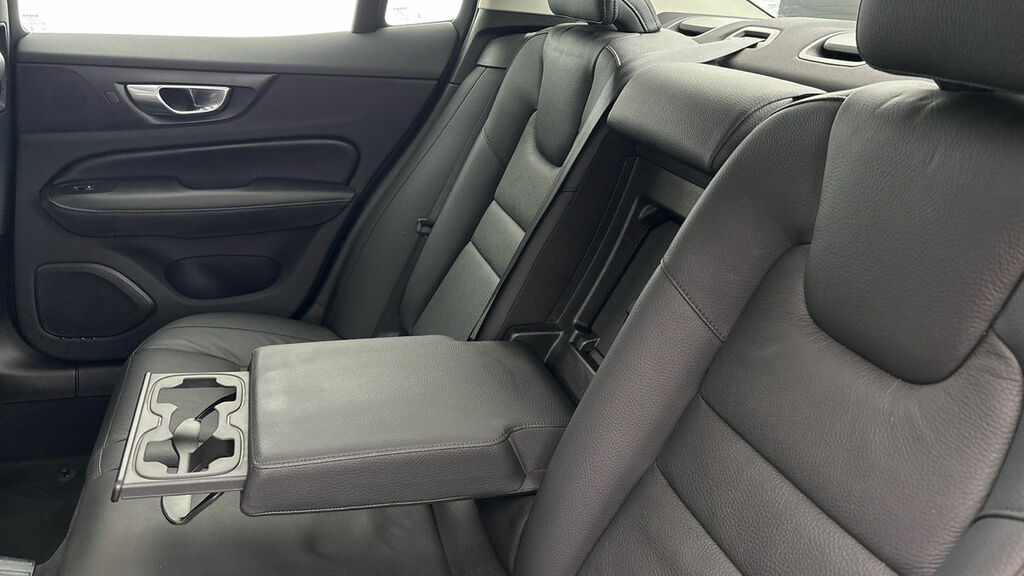 Volvo S60 Recharge T8 Plus Awd Black #9