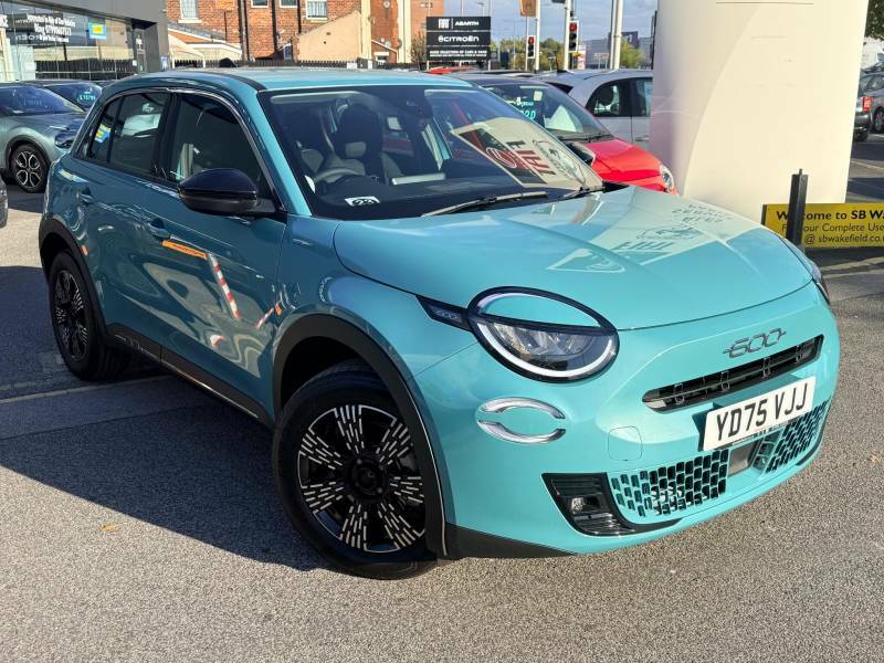 Fiat 600 1.2 Hybrid 48V Edct-6 - 2025 75 Blue