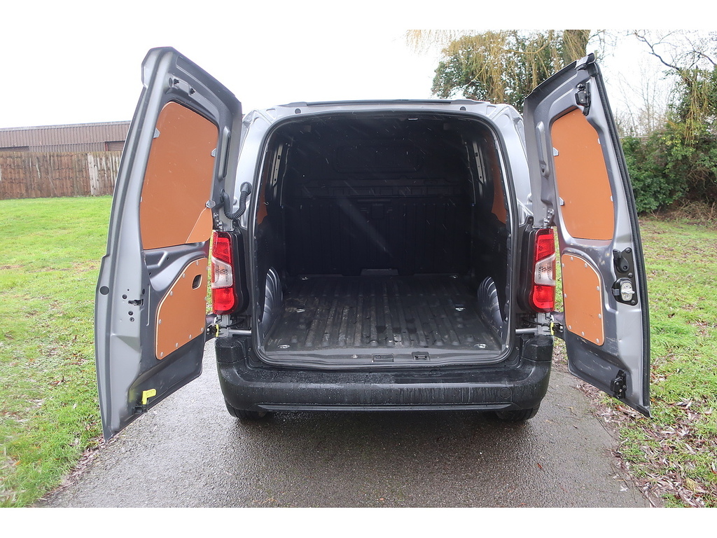 Toyota Proace City 1.5 Bluehdi Active Short Panel Van Manu YB23NGX Grey #6