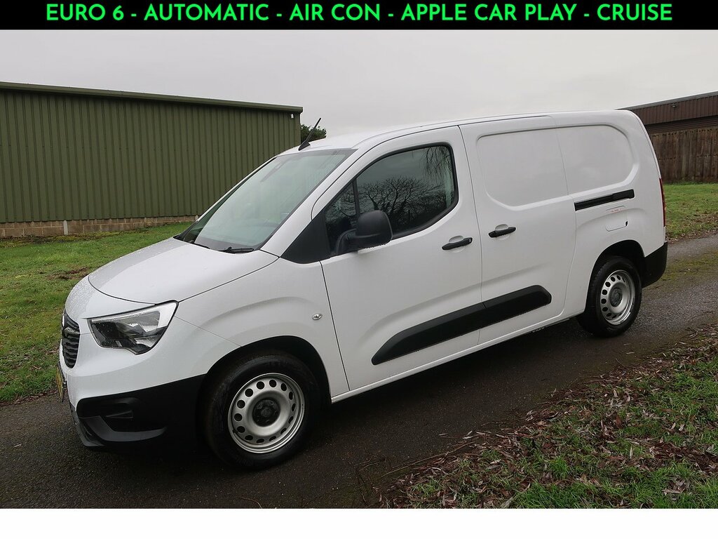 Vauxhall Combo 1.5 Turbo D 2300 Prime Panel Van 6Dr L White